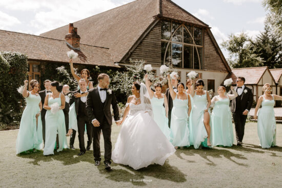 rivervale barn wedding party