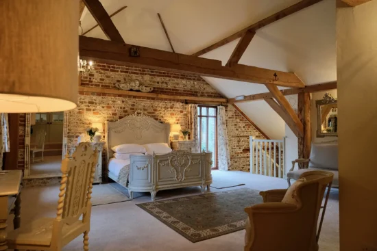Upwaltham Barns Jasmine Cottage honeymoon suite
