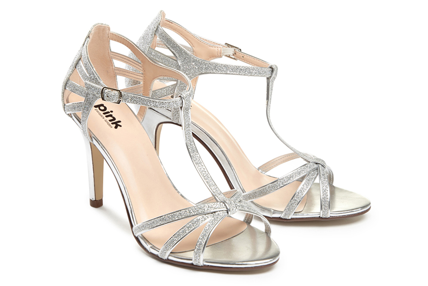 6 Questions to Ask When Choosing Your Wedding Shoes | CHWV