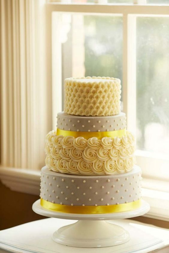 Autumnal Colour Schemes - Yellow: The Cake | CHWV