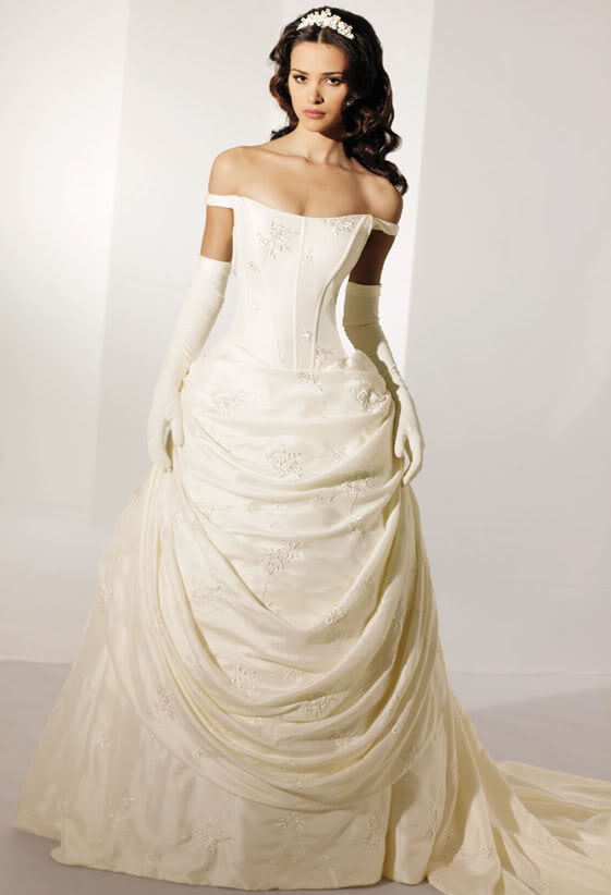 Beauty and the Beast themed wedding ideas - The Wedding Dress