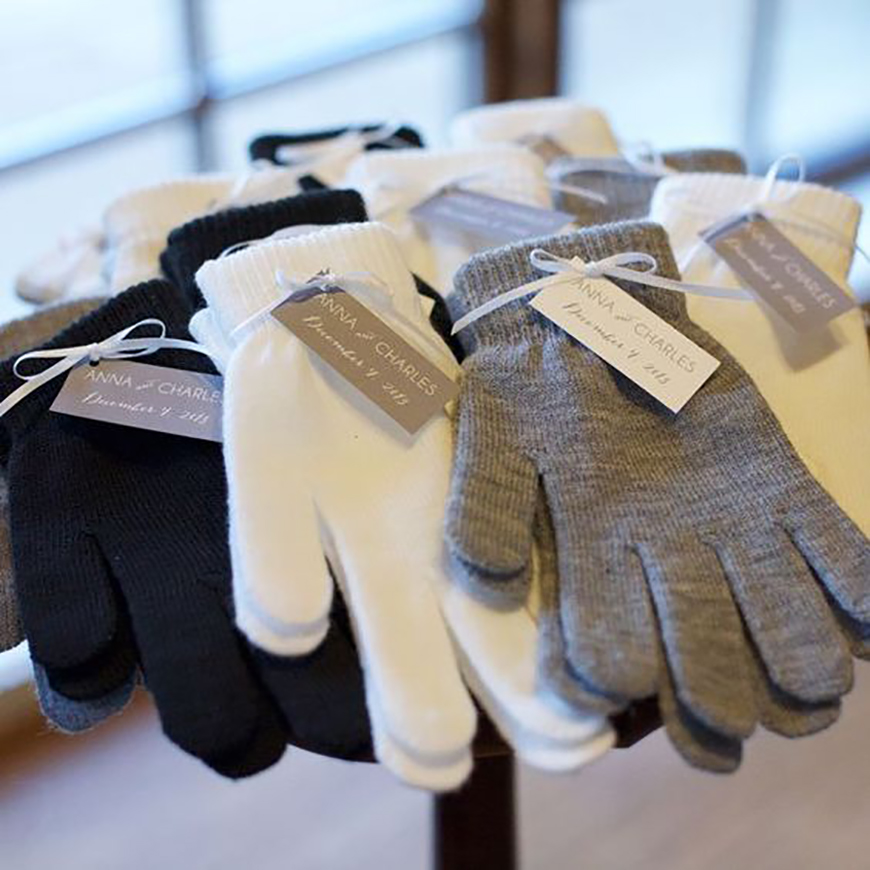 20 Festive Favours for a Winter Wedding - Gloves | CHWV