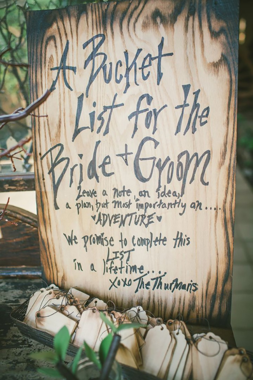 15 amazing wedding guest book ideas - The bucket list | CHWV