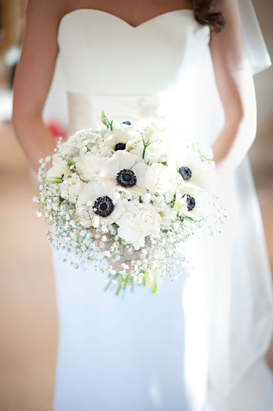 24 Beautiful Winter Wedding Flowers | CHWV