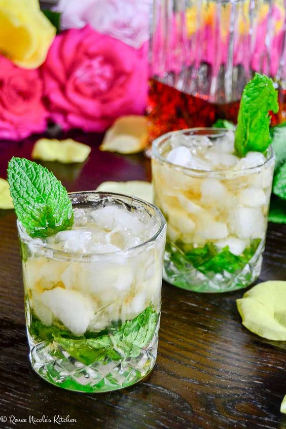 Drink Me – Summer Wedding Cocktails - Mint Julep | CHWV