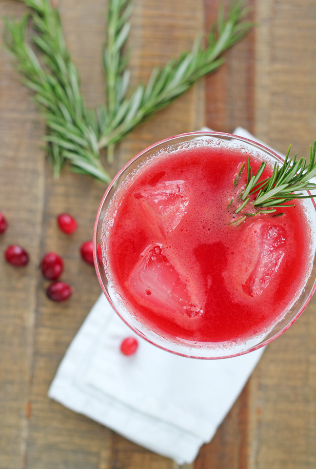 Drink Me – Summer Wedding Cocktails - Cranberry Rosemary Refresher | CHWV