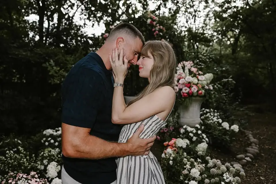 taylor swift and travis kelce engagement announcement